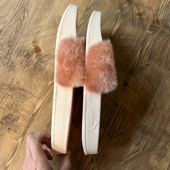 Fenty by Puma Pink Fuzzy Slides - Size 8.5 - Picture 5 of 8